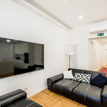 Cola Di Rienzo Big Apartment