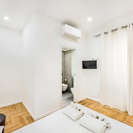 Cola Di Rienzo Big